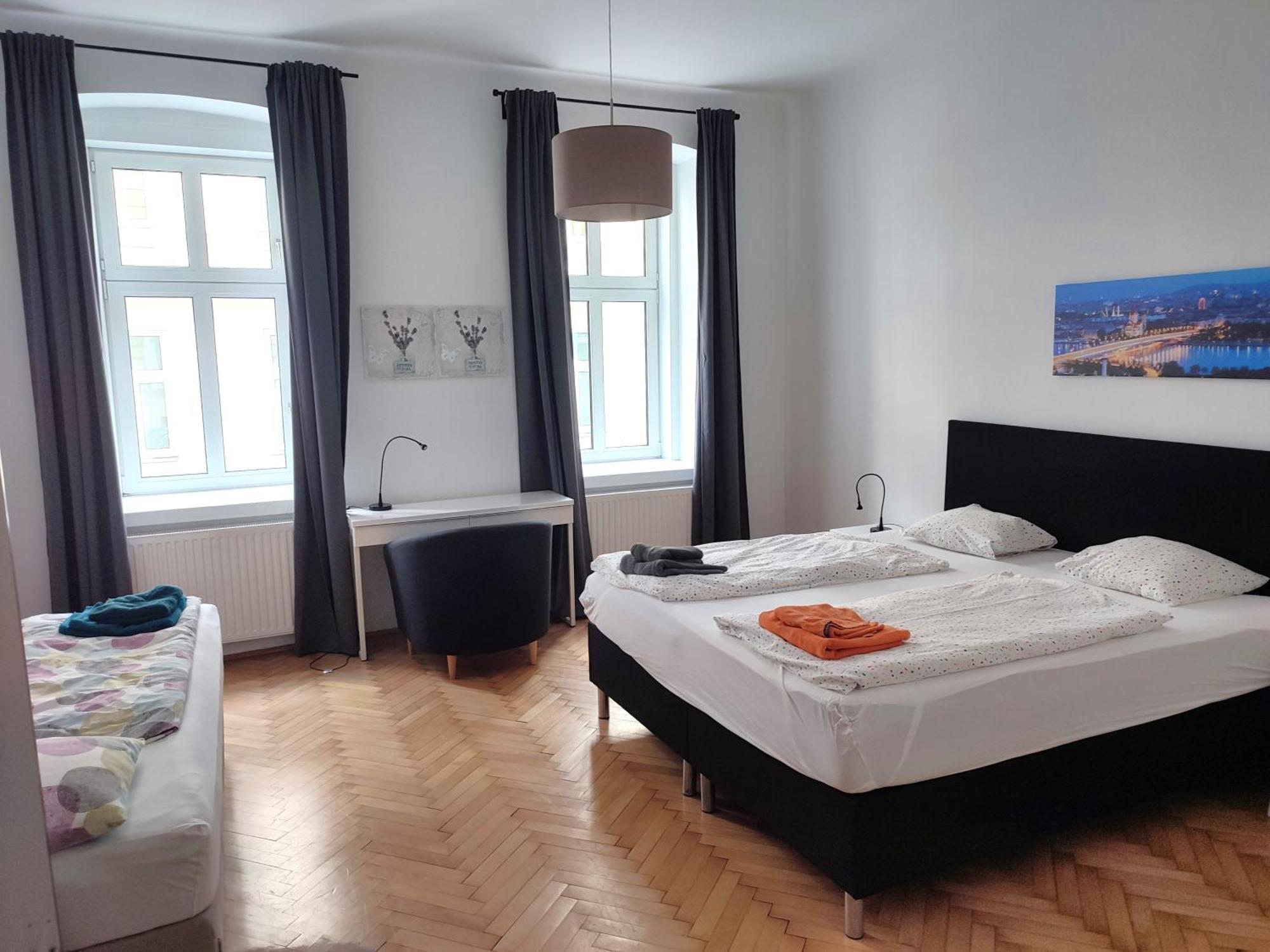Apartments Near Schoenbrunn เวียนนา ภายนอก รูปภาพ